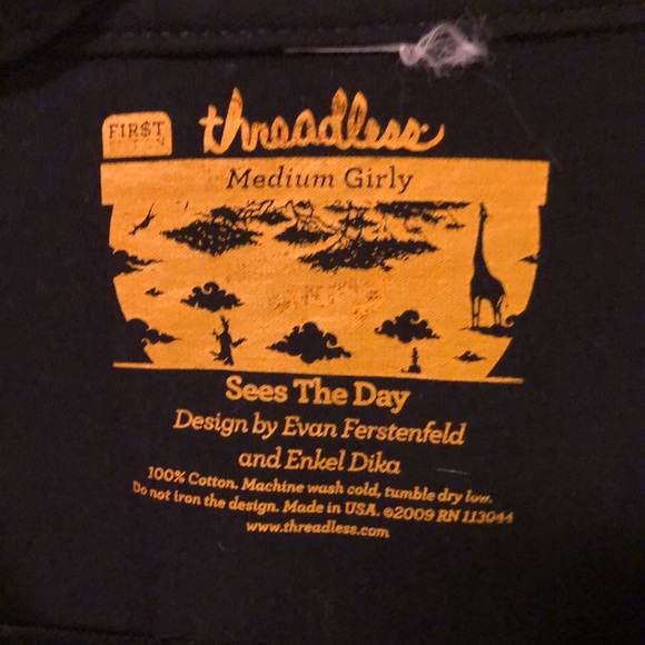 1st Edition “Sees the Day” whimsical sunset tee - Picture 3 of 3